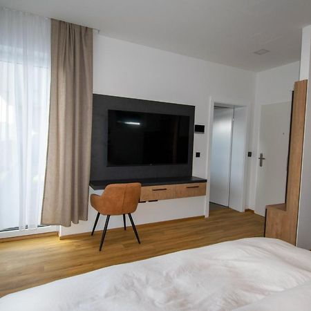 Smart Rooms Βελς Εξωτερικό φωτογραφία