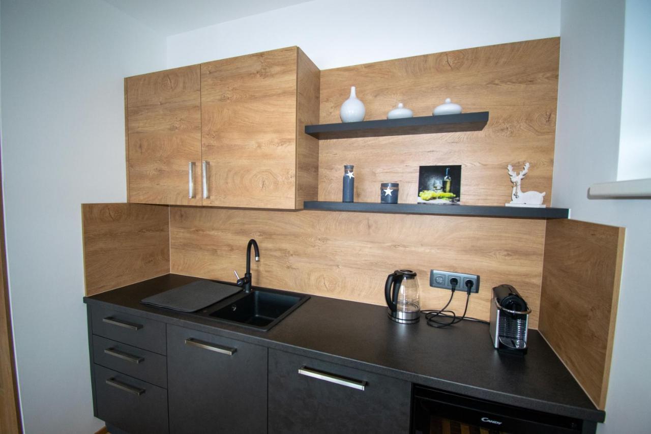 Smart Rooms Βελς Εξωτερικό φωτογραφία