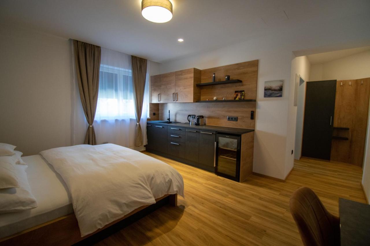 Smart Rooms Βελς Εξωτερικό φωτογραφία