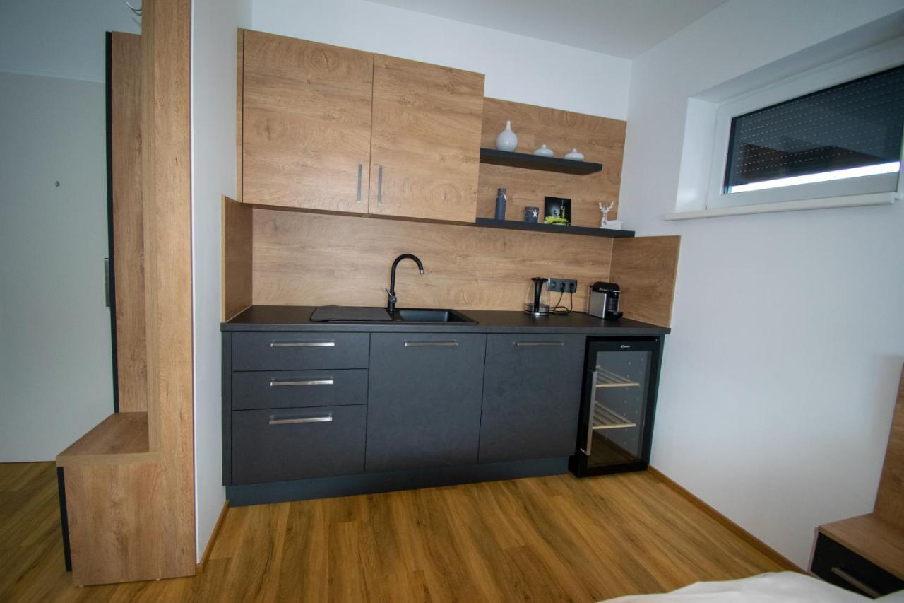 Smart Rooms Βελς Εξωτερικό φωτογραφία