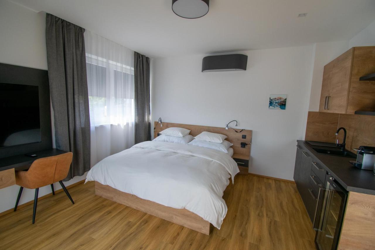 Smart Rooms Βελς Εξωτερικό φωτογραφία