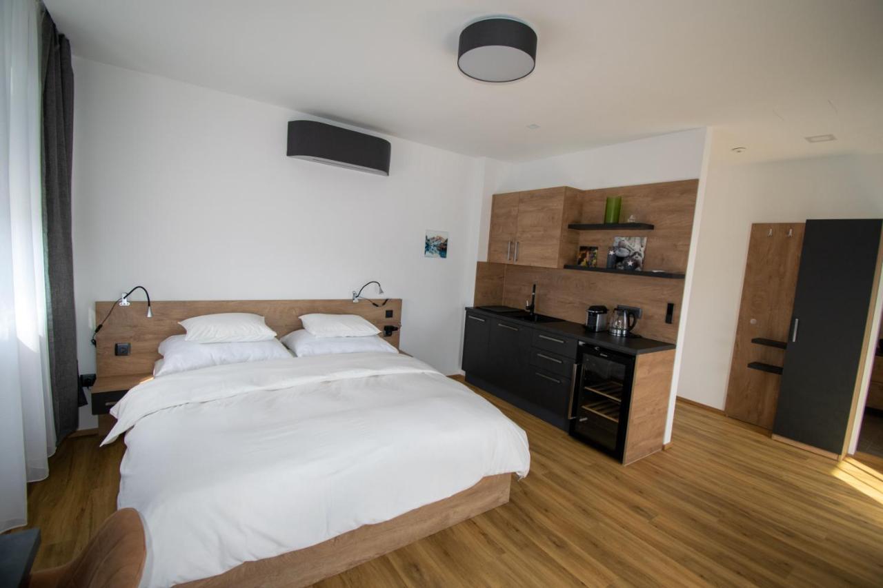 Smart Rooms Βελς Εξωτερικό φωτογραφία