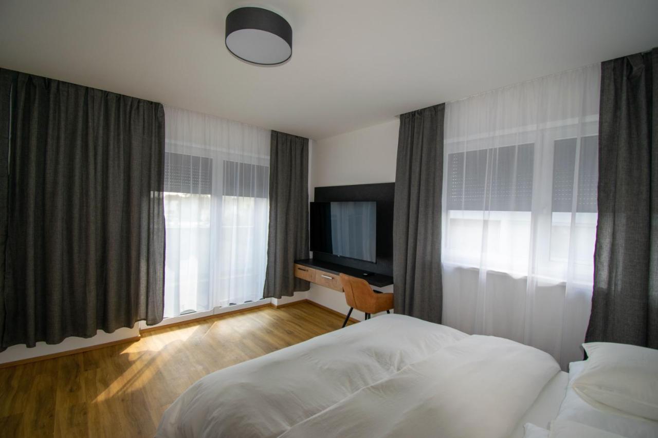Smart Rooms Βελς Εξωτερικό φωτογραφία