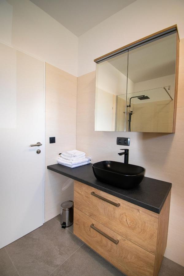 Smart Rooms Βελς Εξωτερικό φωτογραφία